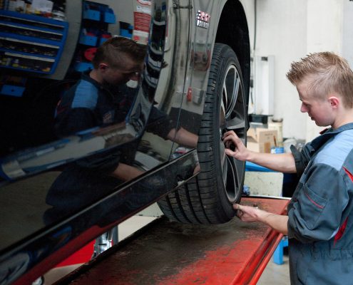 Auto remmen controleren